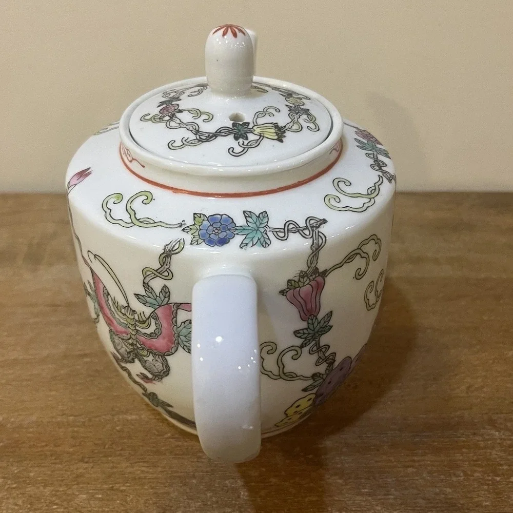 VTG Chinese Jingdezhen Style Porcelain Teapot Butterfly Floral Chinoiserie Asian